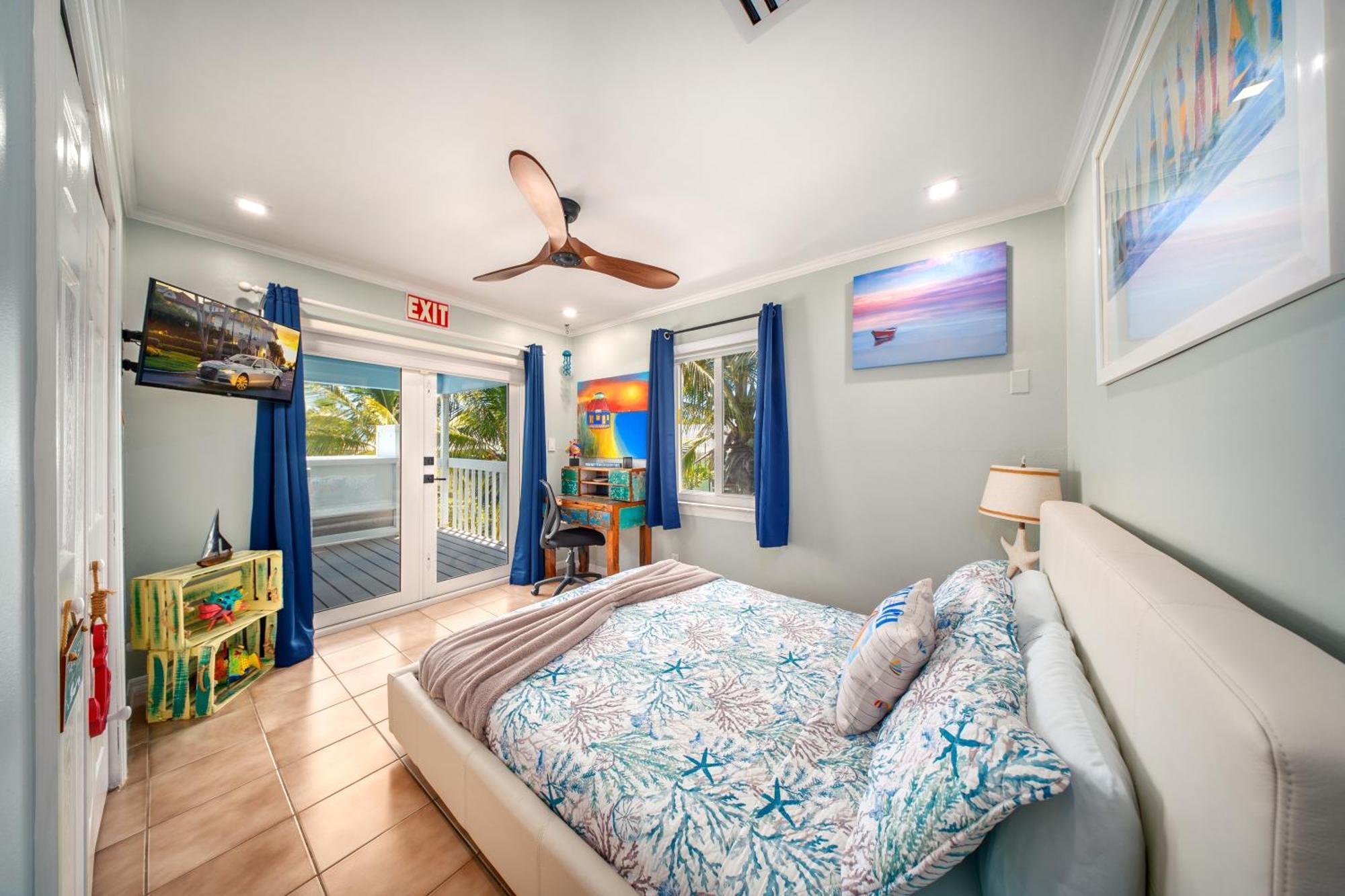 Casa Blue Pelican. * Marathon
